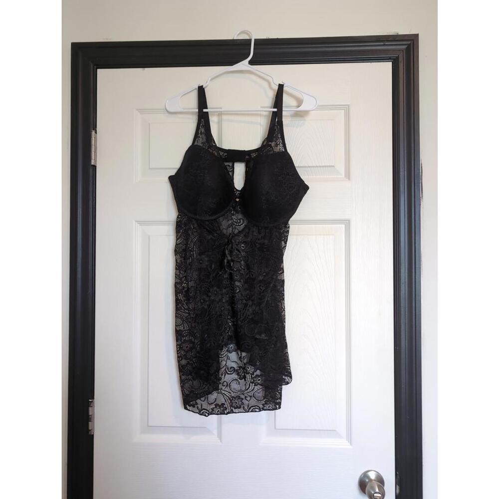1X Daisy Fuentes black lingerie